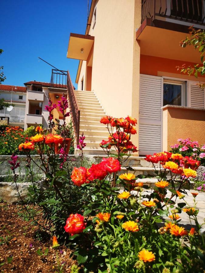 Naomi'S Sunshine Apartman Cres Kültér fotó