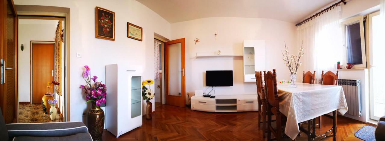 Naomi'S Sunshine Apartman Cres Kültér fotó