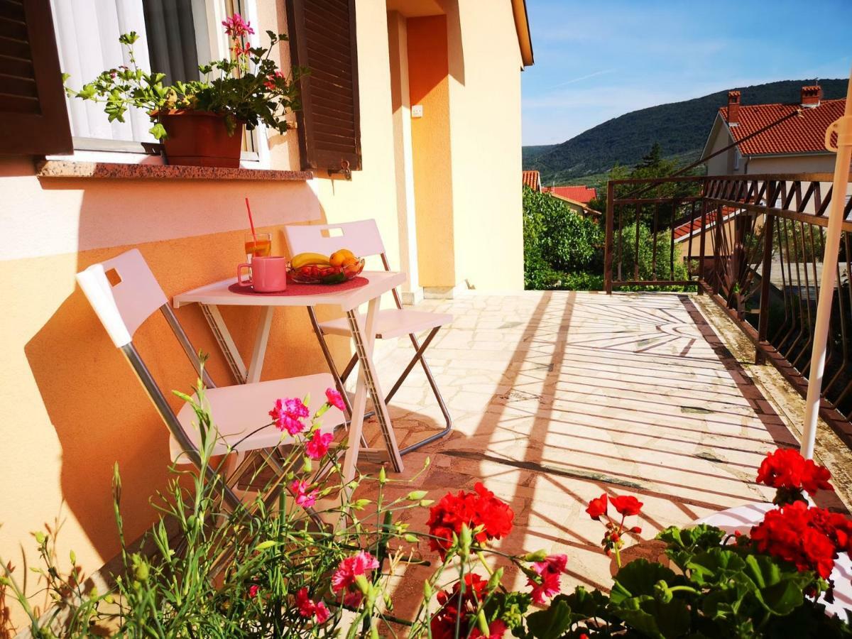 Naomi'S Sunshine Apartman Cres Kültér fotó